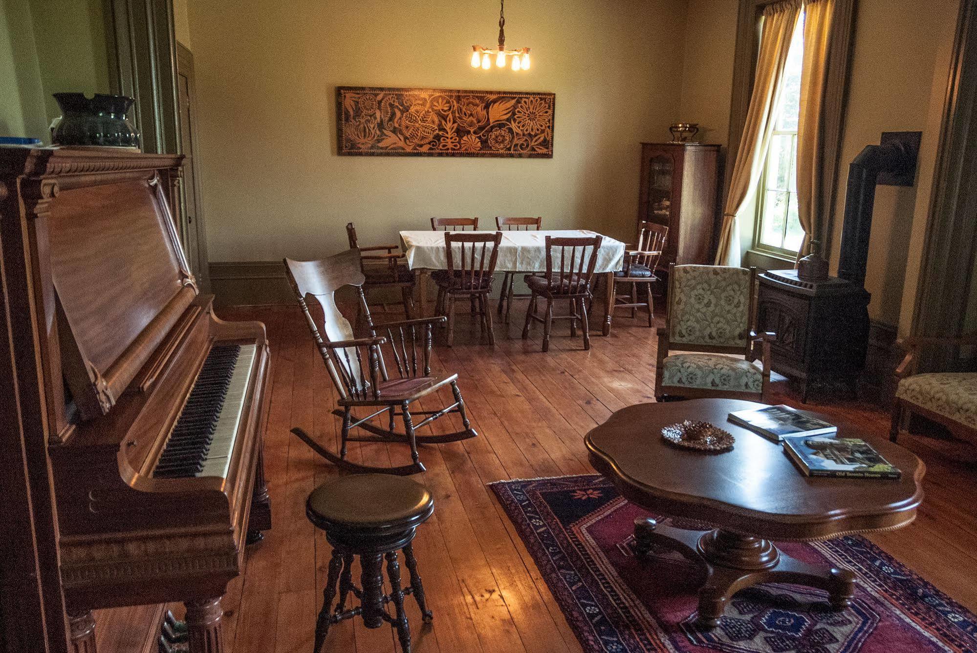 Culverdene House シムコー エクステリア 写真